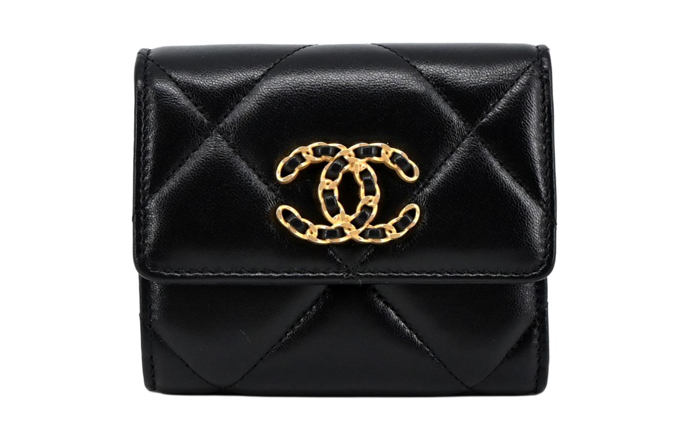 Chanel Кошелек из овечьей кожи, женский, черный
Chanel Кошелек из овечьей кожи, женский, черный