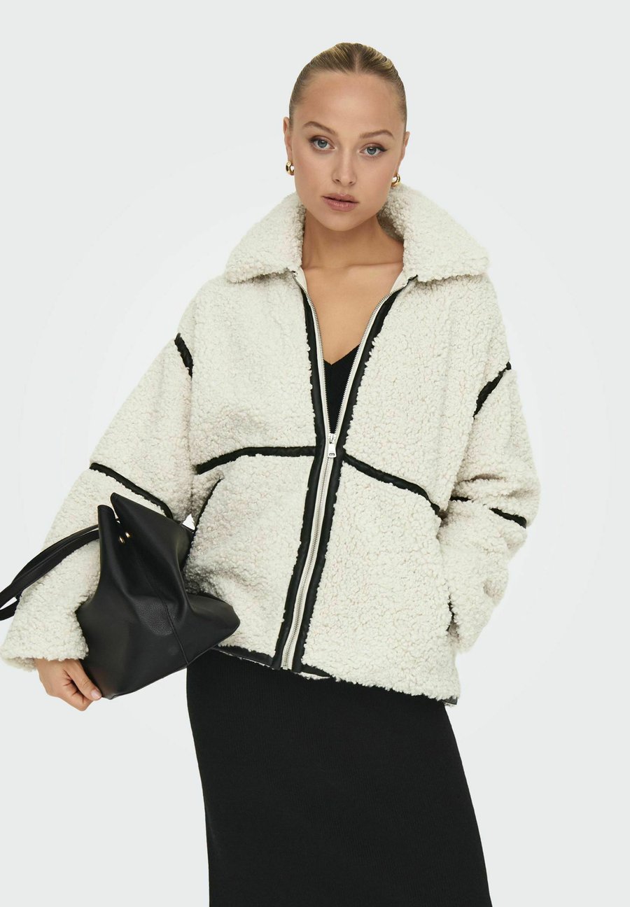 Флисовая куртка ONLY Fleece jacket, White Sand/White
Флисовая куртка ONLY Fleece jacket, White Sand/White