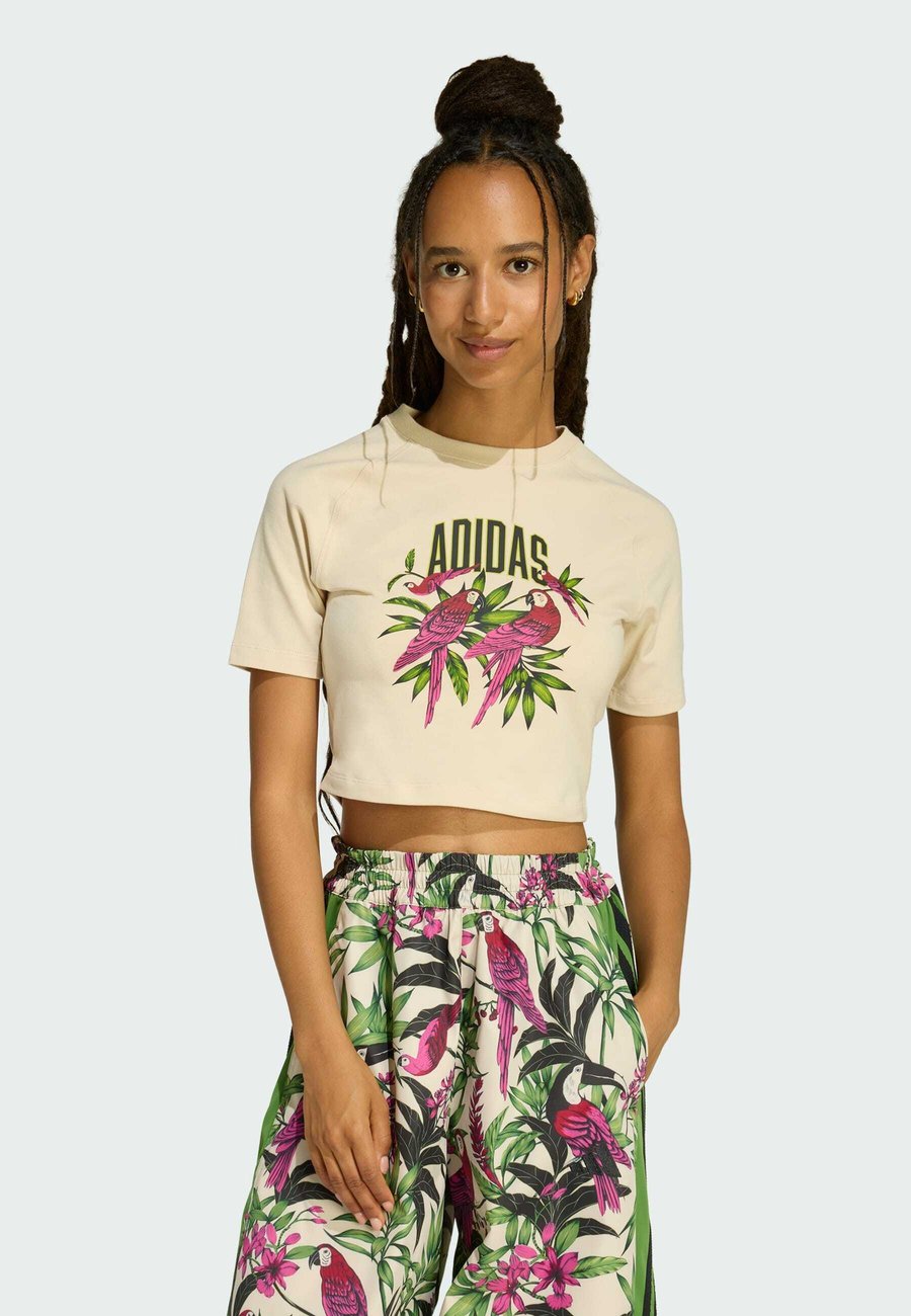 Футболка Adidas Sportswear GRAPHIC CROPPED, Crystal Linen Bold Pink/Beige, Розовый, Футболка Adidas Sportswear GRAPHIC CROPPED, Crystal Linen Bold Pink/Beige
Футболка Adidas Sportswear GRAPHIC CROPPED, Crystal Linen Bold Pink/Beige, Розовый, Футболка Adidas Sportswear GRAPHIC CROPPED, Crystal Linen Bold Pink/Beige