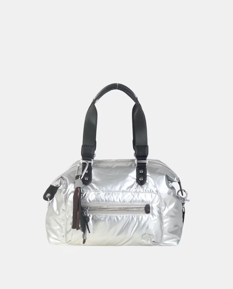 Сумочка с двумя ручками из нейлона серебристого цвета с металлическим оттенком, застежкой-молнией и спортивными деталями из веревки Volum
Сумочка с двумя ручками из нейлона серебристого цвета с металлическим оттенком, застежкой-молнией и спортивными деталями из веревки Volum