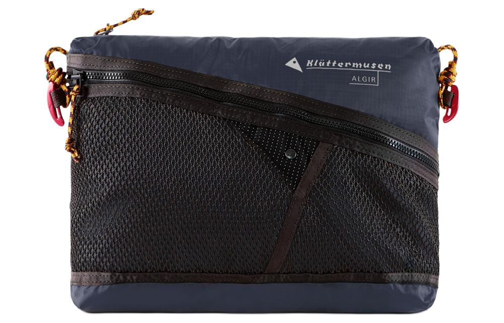 Klattermusen Плечевая сумка через плечо из переработанного полиамида темно-синий мужская, Dark Blue
Klattermusen Плечевая сумка через плечо из переработанного полиамида темно-синий мужская, Dark Blue