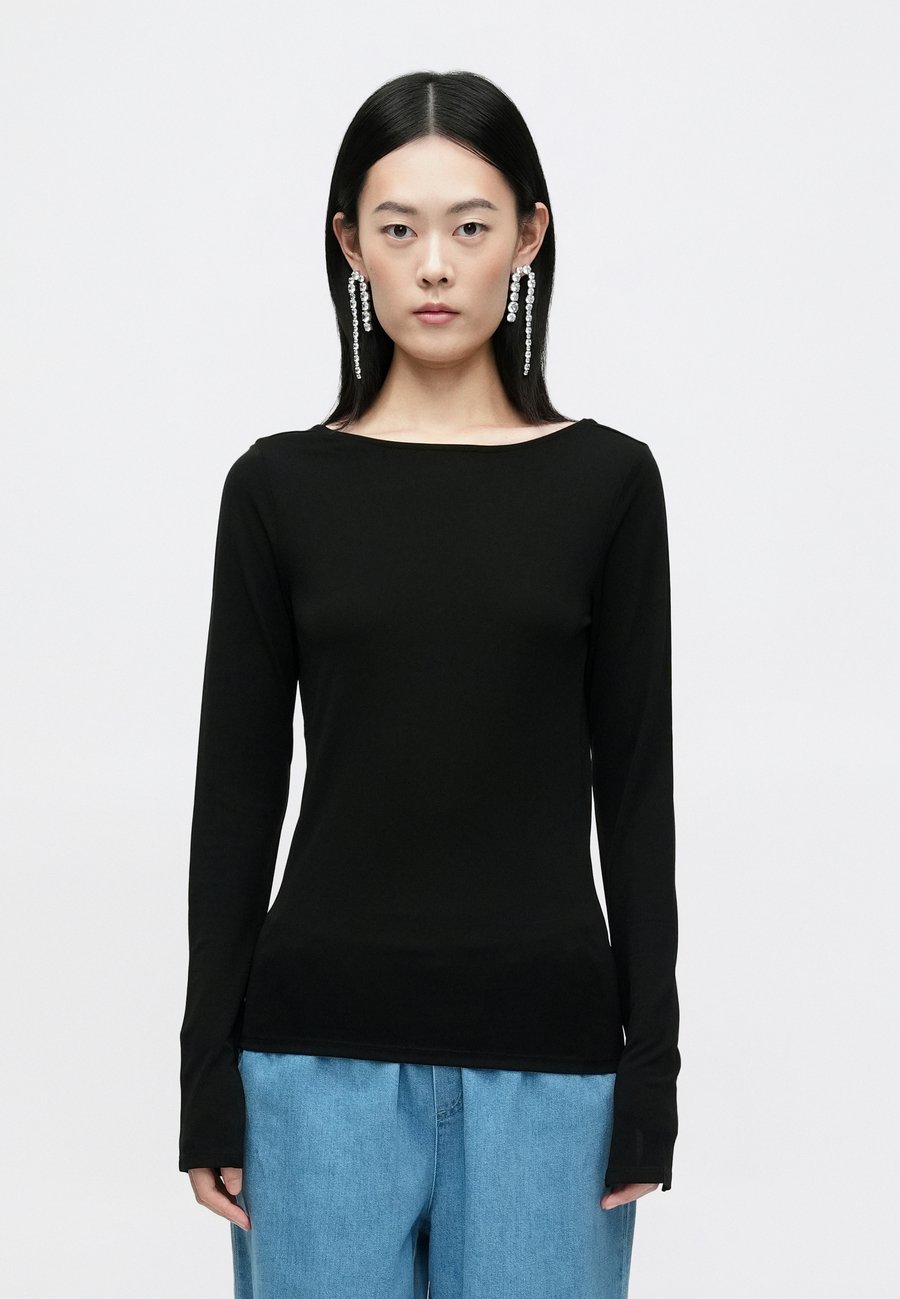 Топ CLOSED Long sleeved top, Black
Топ CLOSED Long sleeved top, Black