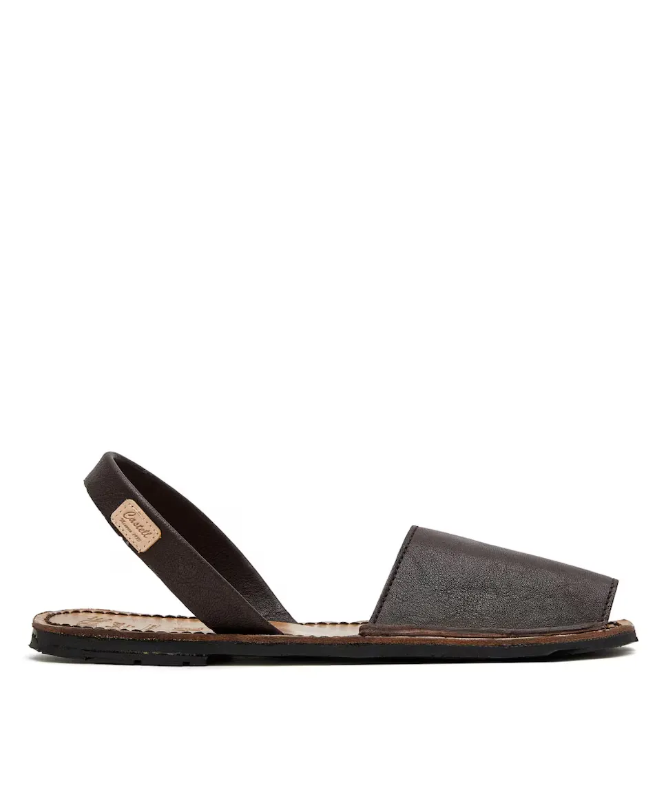 Menorquina мужские с переработанной подошвой CASTELL MENORCA, темно-коричневый
Menorquina мужские с переработанной подошвой CASTELL MENORCA, темно-коричневый