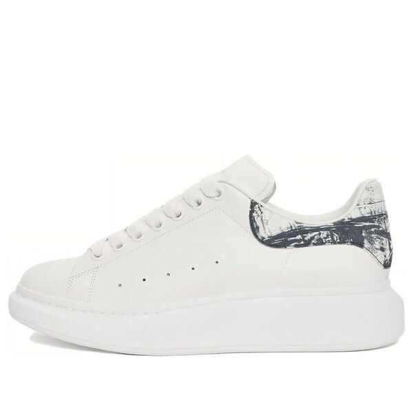 Кроссовки oversized sneakers 'white with black sketch' Alexander Mcqueen, белый
Кроссовки oversized sneakers 'white with black sketch' Alexander Mcqueen, белый