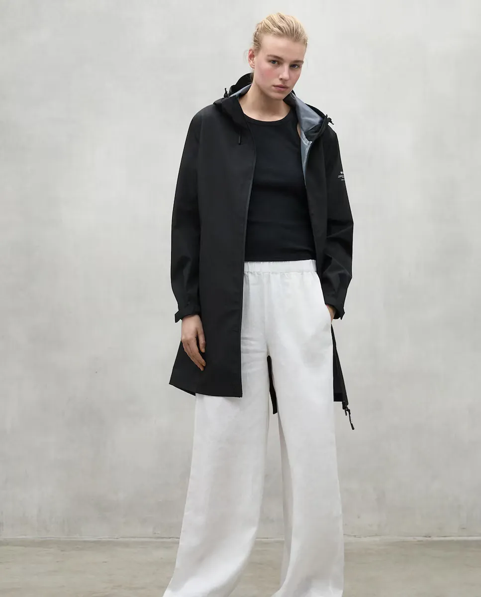 Женская непромокаемая куртка Regular Fit Ecoalf, черный
Женская непромокаемая куртка Regular Fit Ecoalf, черный