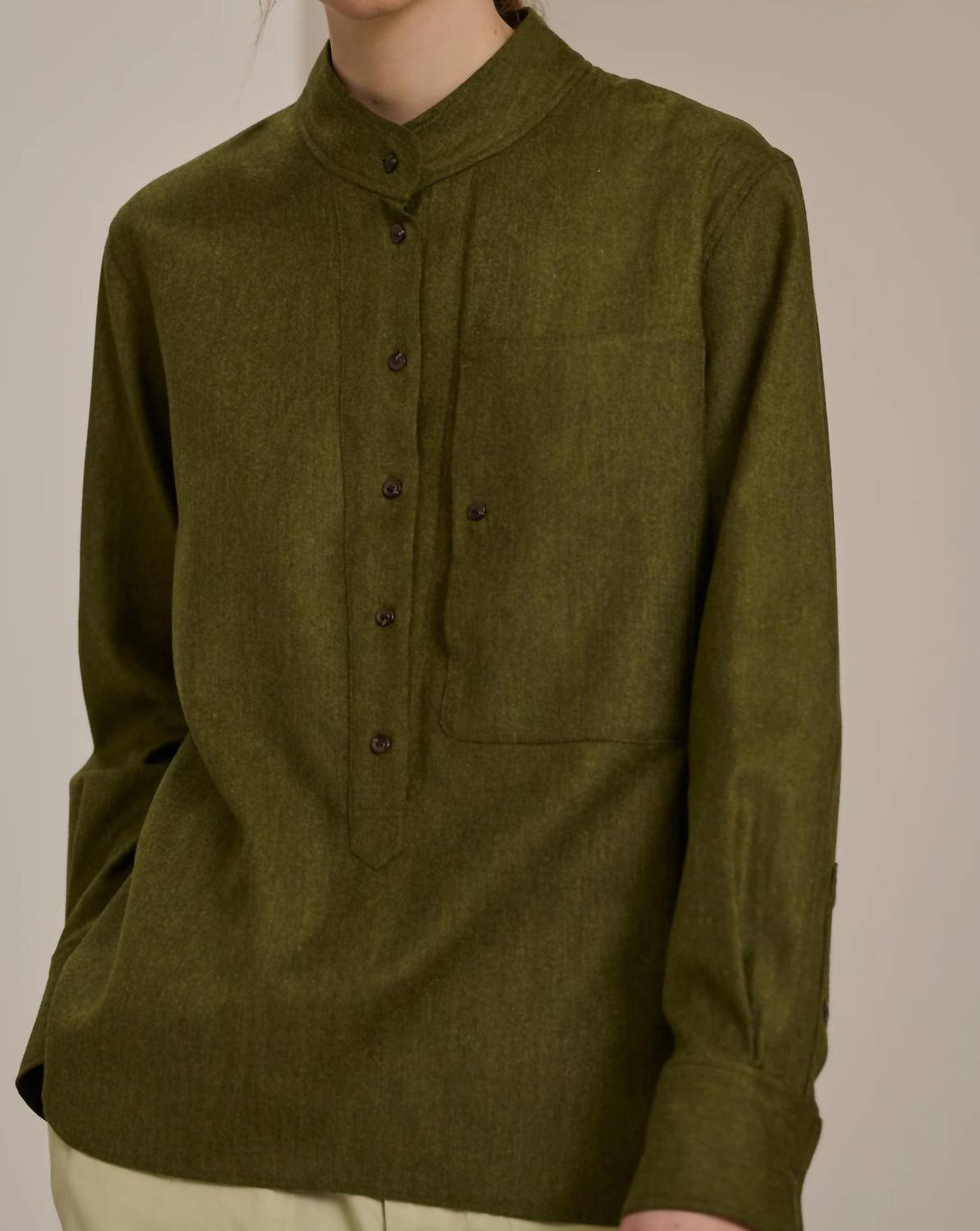 Croatie Топ-поповер в цвете хаки Soeur
Croatie Топ-поповер в цвете хаки Soeur