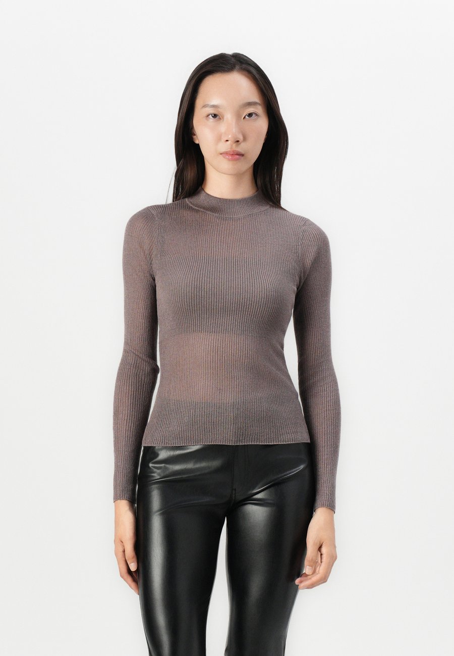 Джемпер HUGO SLUMY, Rust/Copper/Khaki
Джемпер HUGO SLUMY, Rust/Copper/Khaki