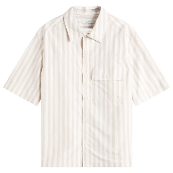 Рубашка с короткими рукавами и надписью от Maison kitsune Maison Kitsuné, цвет cork stripe
Рубашка с короткими рукавами и надписью от Maison kitsune Maison Kitsuné, цвет cork stripe