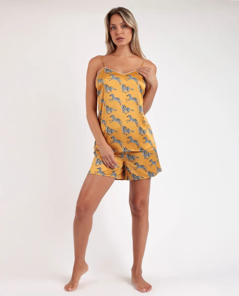 Короткая женская пижама из атласной ткани горчичного цвета Admas, горчичный
Короткая женская пижама из атласной ткани горчичного цвета Admas, горчичный