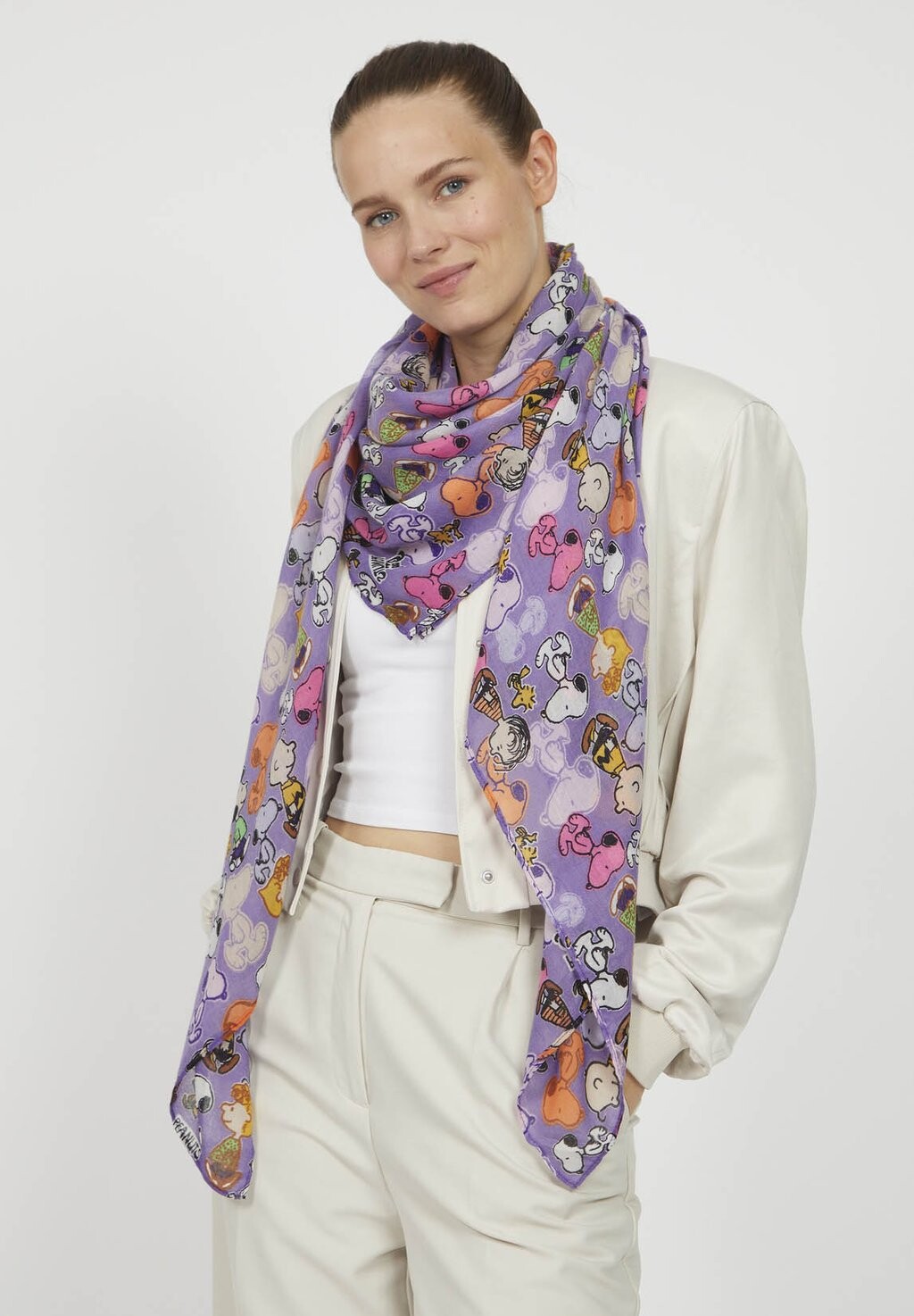 Шарф PEANUTS MIT SNOOPY Codello, фиолетовый
Шарф PEANUTS MIT SNOOPY Codello, фиолетовый
