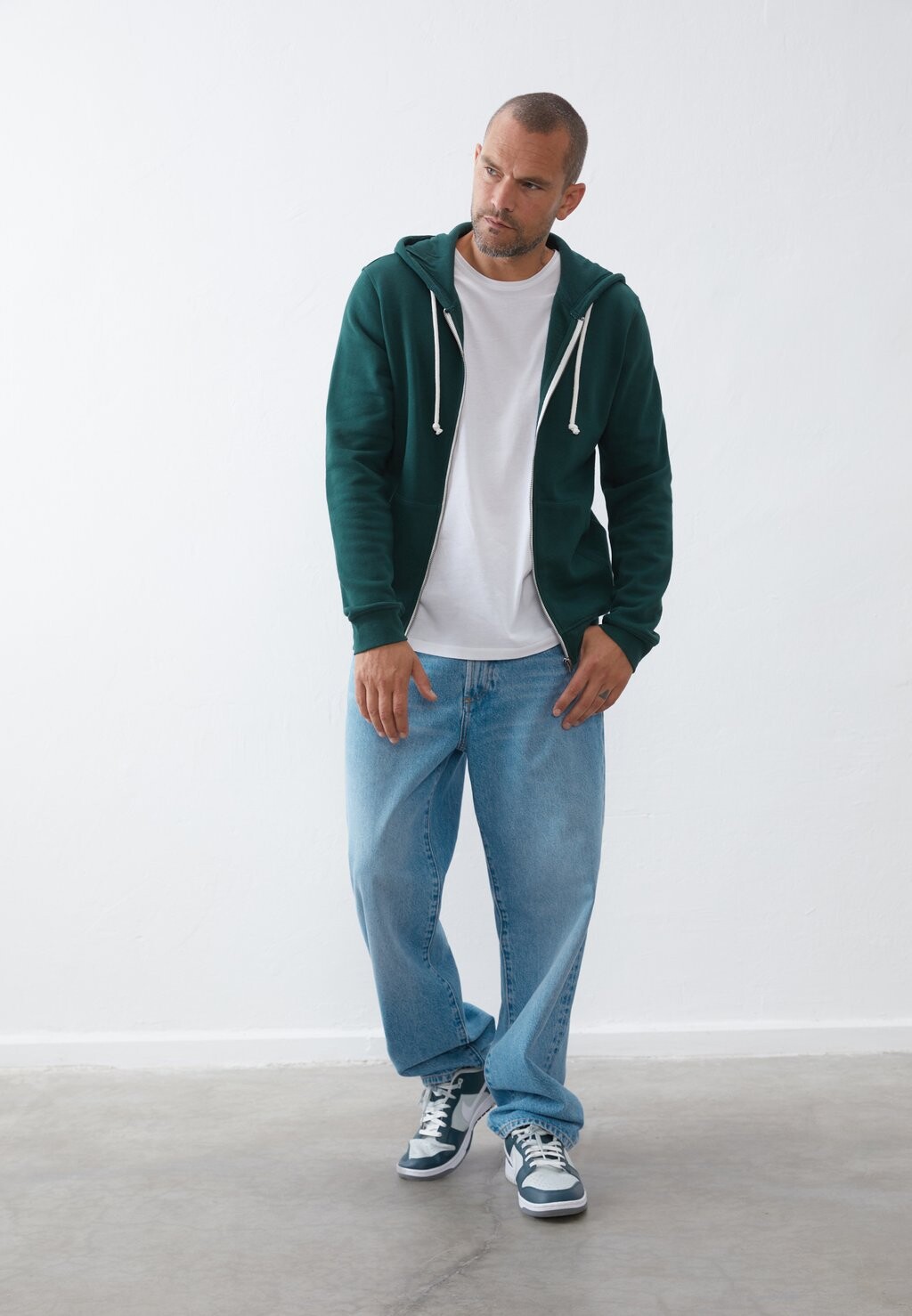 Толстовка на молнии 2 PACK Pier One, темно-серый
Толстовка на молнии 2 PACK Pier One, темно-серый