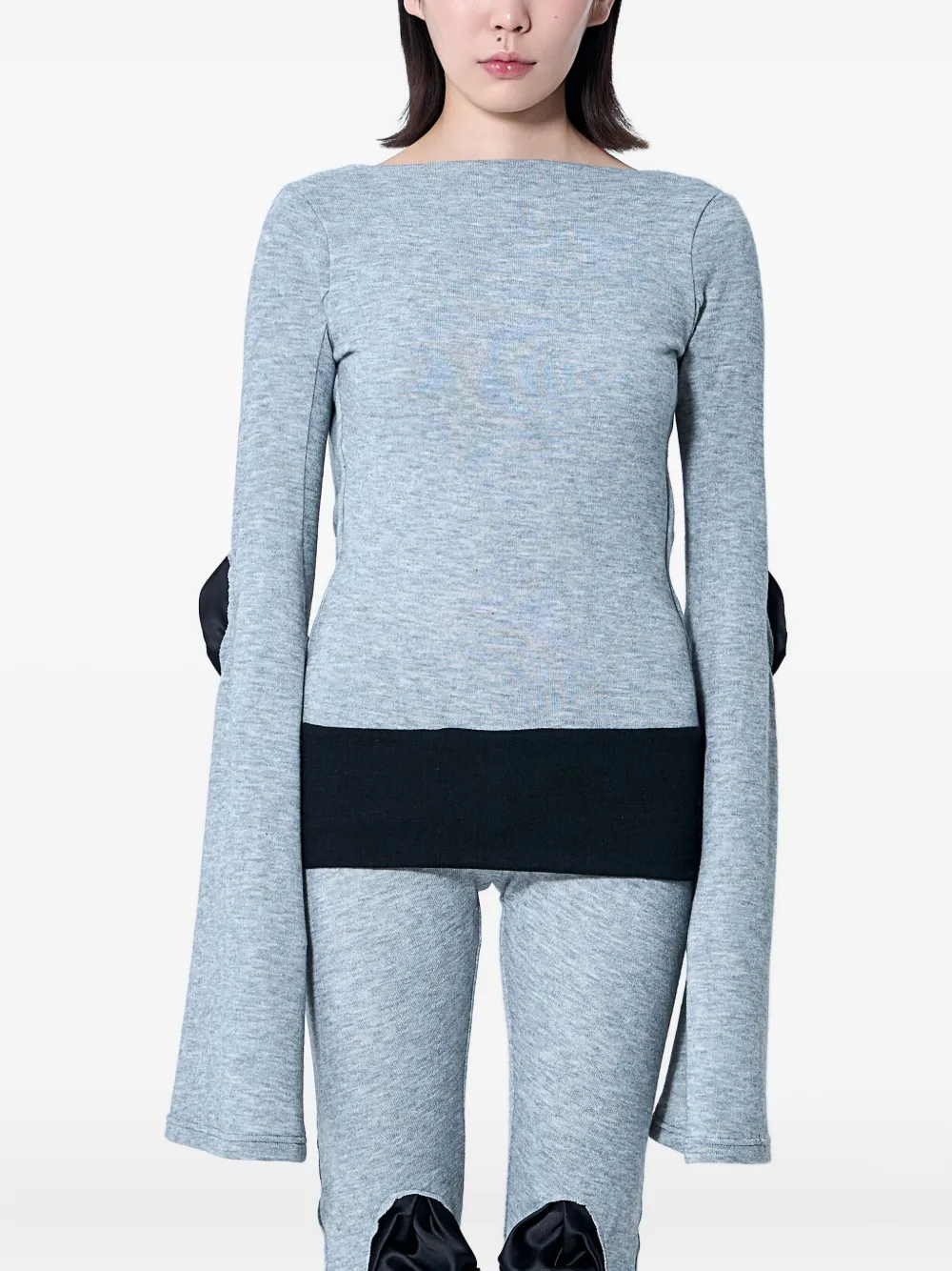 Топ с нашивками на локтях Sia Arnika, серый
Топ с нашивками на локтях Sia Arnika, серый