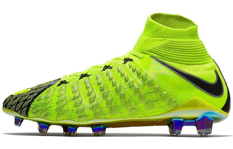 Мужские футбольные кроссовки Nike HypervenomX Phantom 3
Мужские футбольные кроссовки Nike HypervenomX Phantom 3