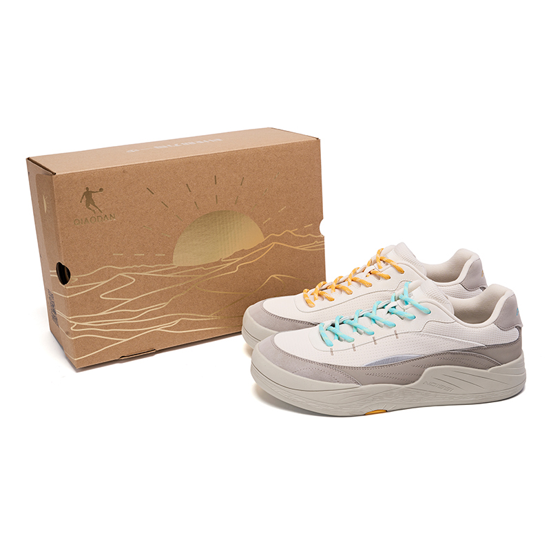 Повседневные туфли Sunrise, низкие, мужские, из необработанного денима, Wilderness QIAODAN, Raw Denim Wild Edition (Special Box)
Повседневные туфли Sunrise, низкие, мужские, из необработанного денима, Wilderness QIAODAN, Raw Denim Wild Edition (Special Box)