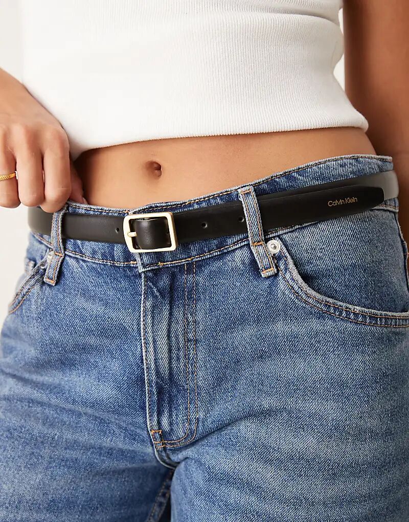 Классический ремень с квадратной пряжкой Calvin Klein Jeans черного цвета
Классический ремень с квадратной пряжкой Calvin Klein Jeans черного цвета