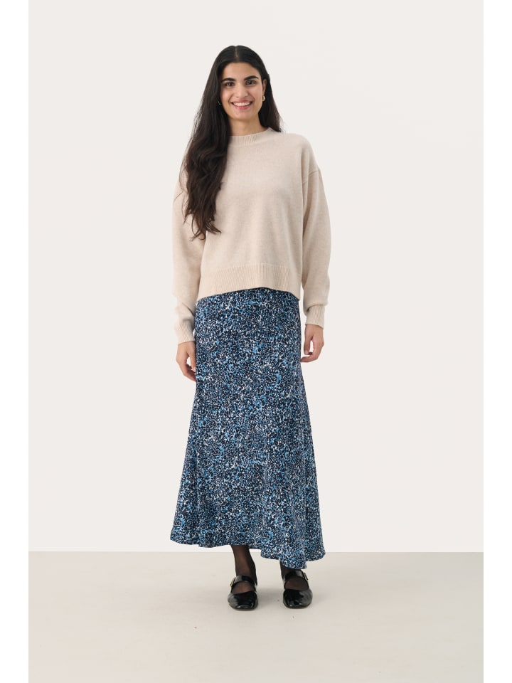 Вязаный свитер MariaPW свободного кроя в цвете Французский дуб меланж PART TWO
Вязаный свитер MariaPW свободного кроя в цвете Французский дуб меланж PART TWO