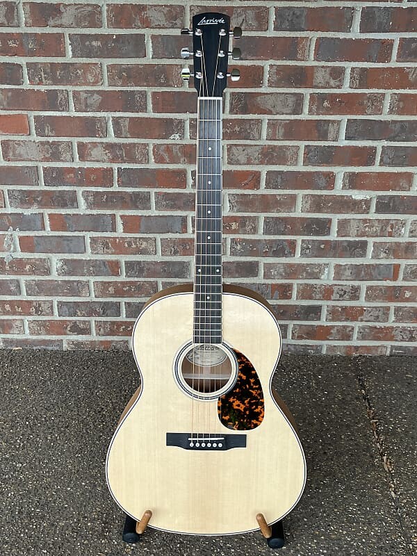 Акустическая гитара Larrivée L-03 with Mahogany Back and Sides and Sitka Spruce Top
Акустическая гитара Larrivée L-03 with Mahogany Back and Sides and Sitka Spruce Top