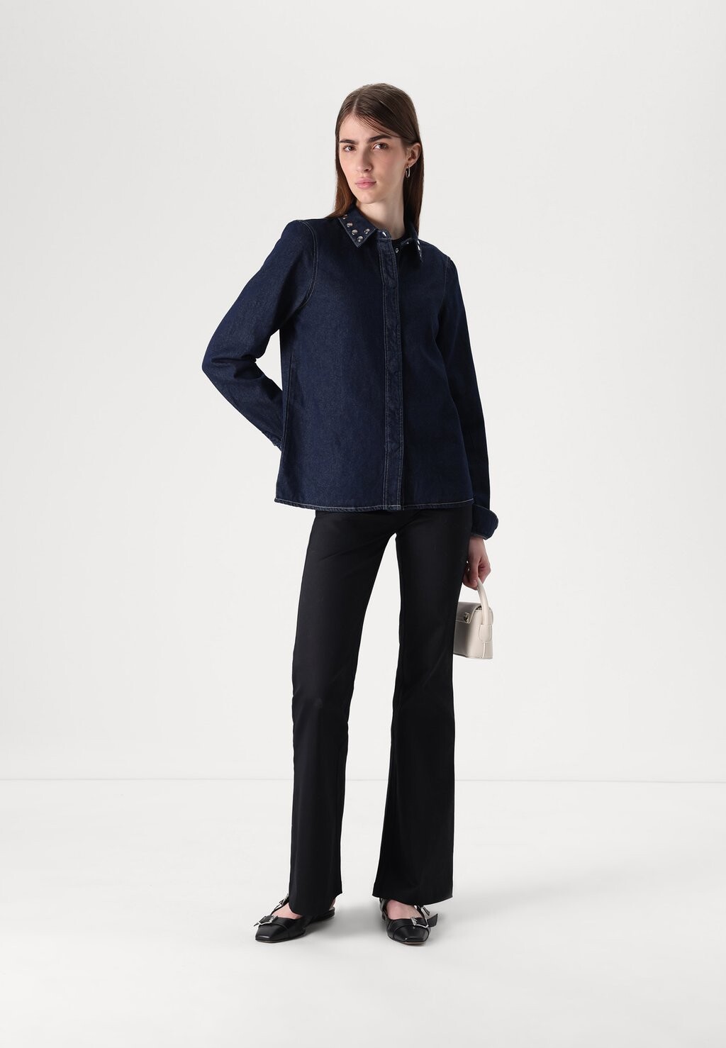 Блузка на пуговицах VMHUSTON SHIRT Vero Moda Tall, темно-синий
Блузка на пуговицах VMHUSTON SHIRT Vero Moda Tall, темно-синий