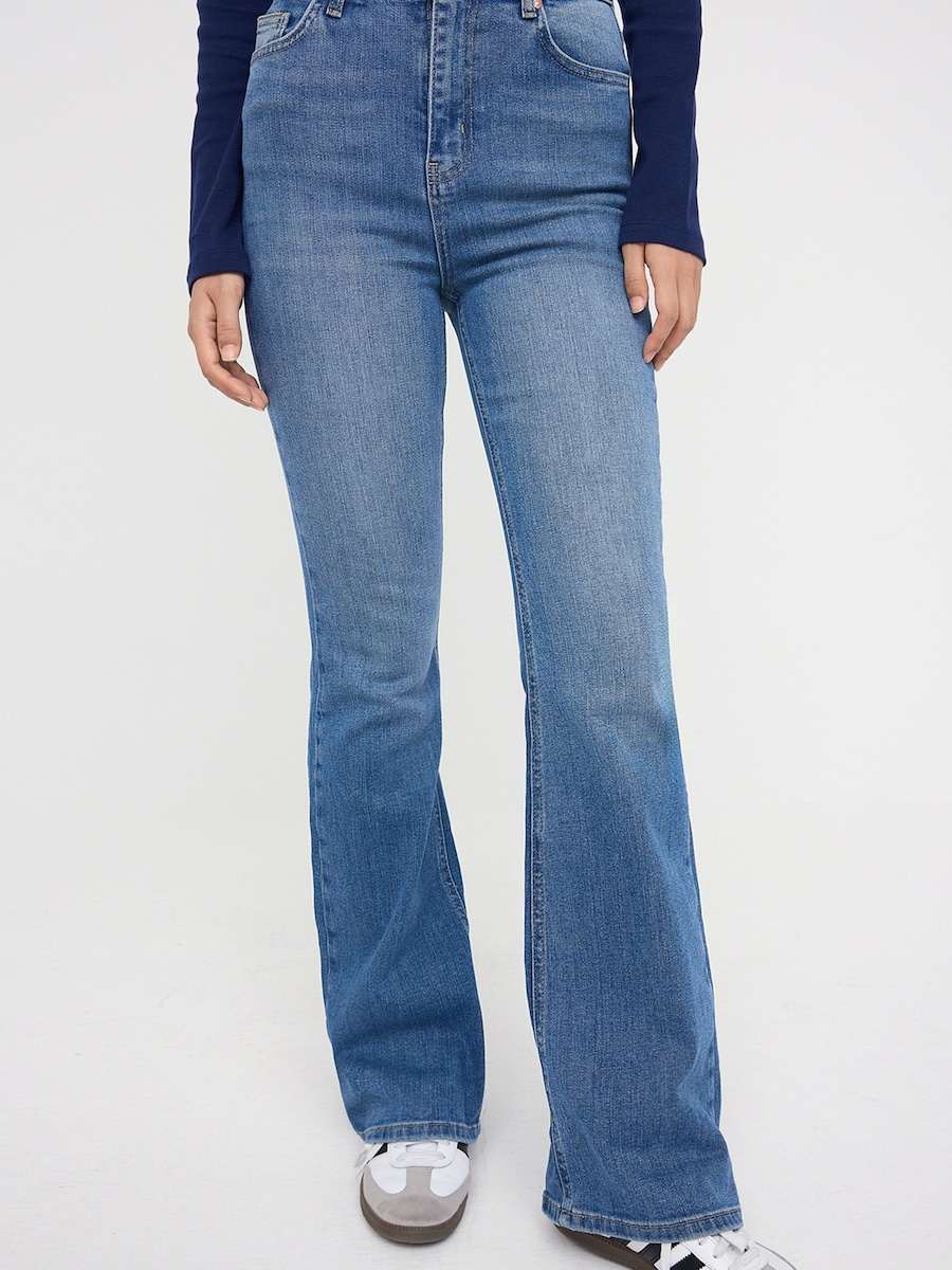 Расклешенные джинсы Trendyol, Blue Denim
Расклешенные джинсы Trendyol, Blue Denim