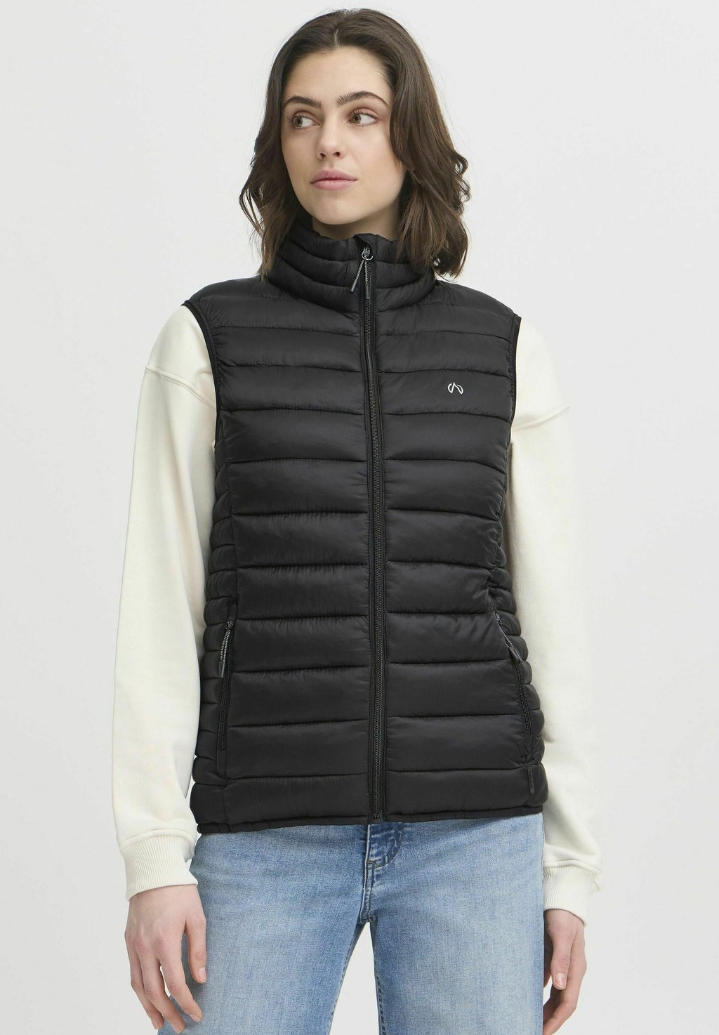 Жилет NBEdona North Bend, черный
Жилет NBEdona North Bend, черный