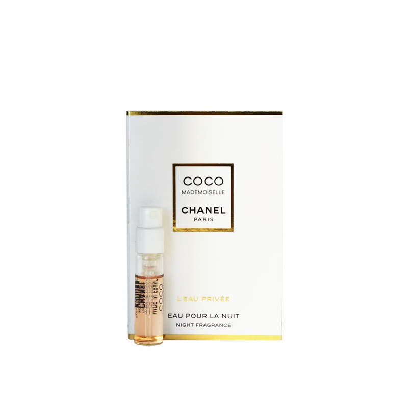 CHANEL Пробник парфюма Miss Cocoa Rich Aroma Eau De Parfum Patchouli Rose 1,5 мл
CHANEL Пробник парфюма Miss Cocoa Rich Aroma Eau De Parfum Patchouli Rose 1,5 мл