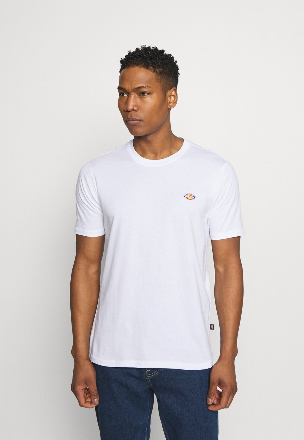 Базовая футболка MAPLETON Dickies, белый
Базовая футболка MAPLETON Dickies, белый