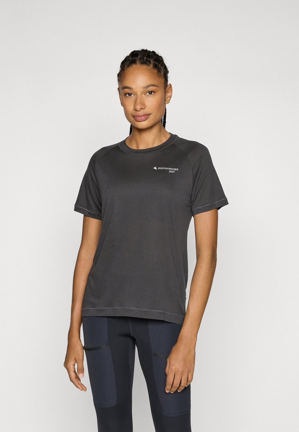 Спортивная футболка GROA TEE Klättermusen, черный
Спортивная футболка GROA TEE Klättermusen, черный