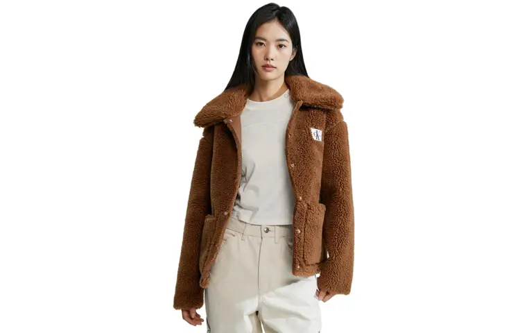 Calvin Klein Вельветовое пальто женское тёмно-коричневое, Dark Coffee
Calvin Klein Вельветовое пальто женское тёмно-коричневое, Dark Coffee