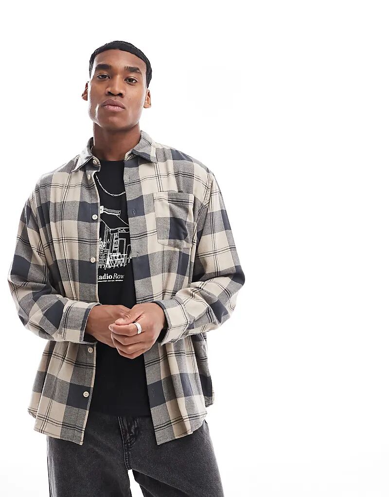 Свободная рубашка из чесаного хлопка бежевого цвета ADPT
Свободная рубашка из чесаного хлопка бежевого цвета ADPT