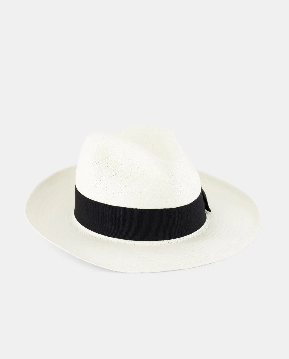 Белая мужская шляпа Эмидио Туччи с лентой Emidio Tucci, белый
Белая мужская шляпа Эмидио Туччи с лентой Emidio Tucci, белый
