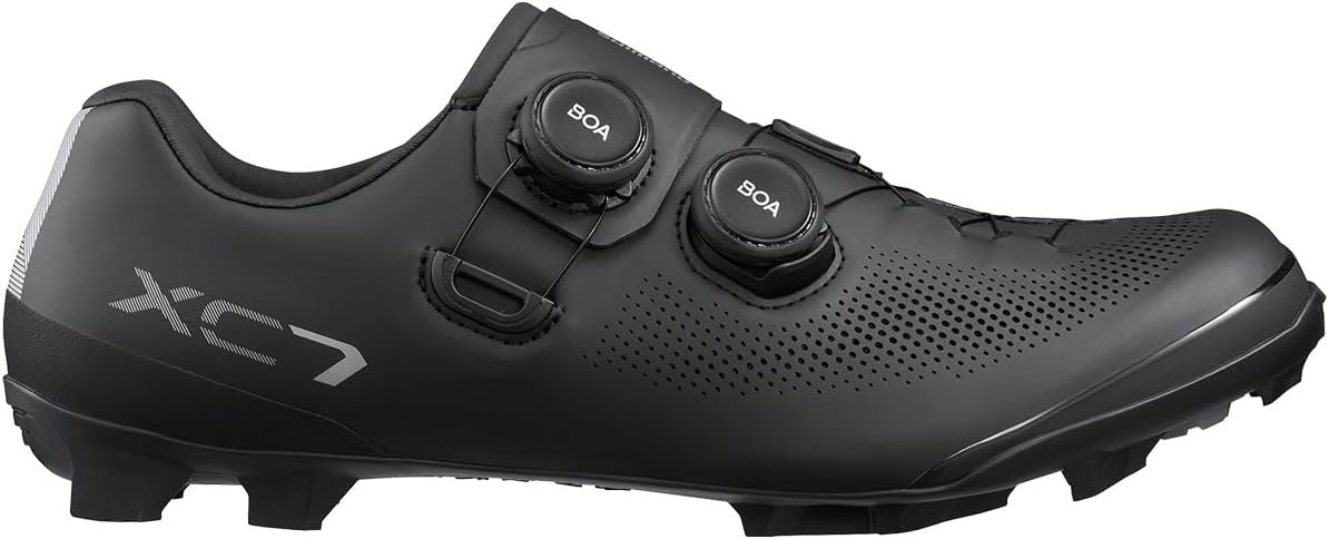 Мужские гоночные внедорожные кроссовки SHIMANO SH-XC703 для соревнований, черный
Мужские гоночные внедорожные кроссовки SHIMANO SH-XC703 для соревнований, черный