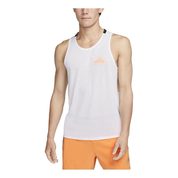 Майка Nike Trail Solar Chase Dri-FIT Running Tank 'White', белый
Майка Nike Trail Solar Chase Dri-FIT Running Tank 'White', белый