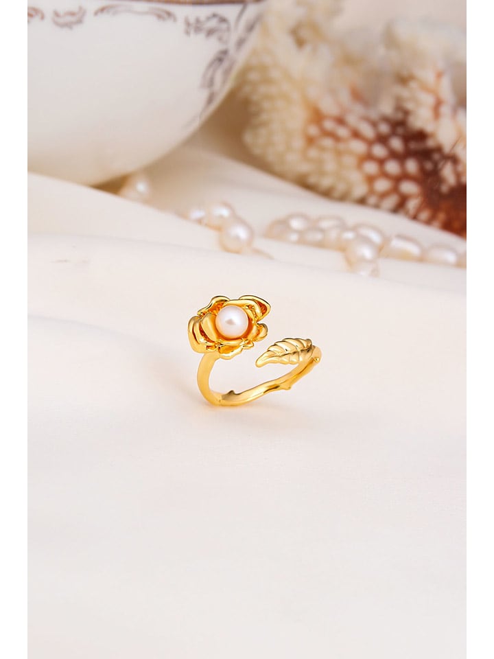 Позолоченное кольцо с декоративной жемчужиной Pierres delicates
Позолоченное кольцо с декоративной жемчужиной Pierres delicates