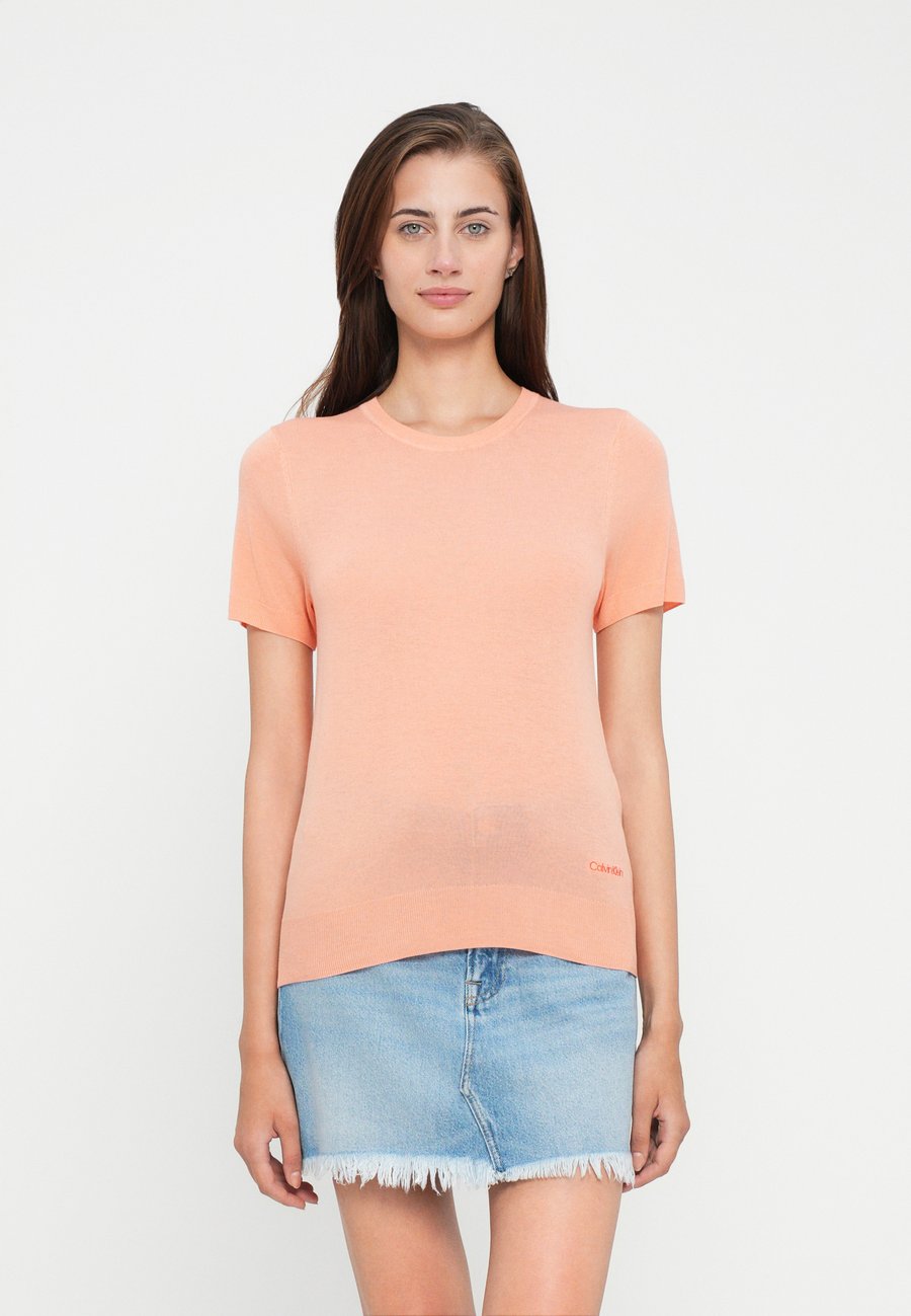 Джемпер Calvin Klein Jumper, Powder Orange/Orange
Джемпер Calvin Klein Jumper, Powder Orange/Orange