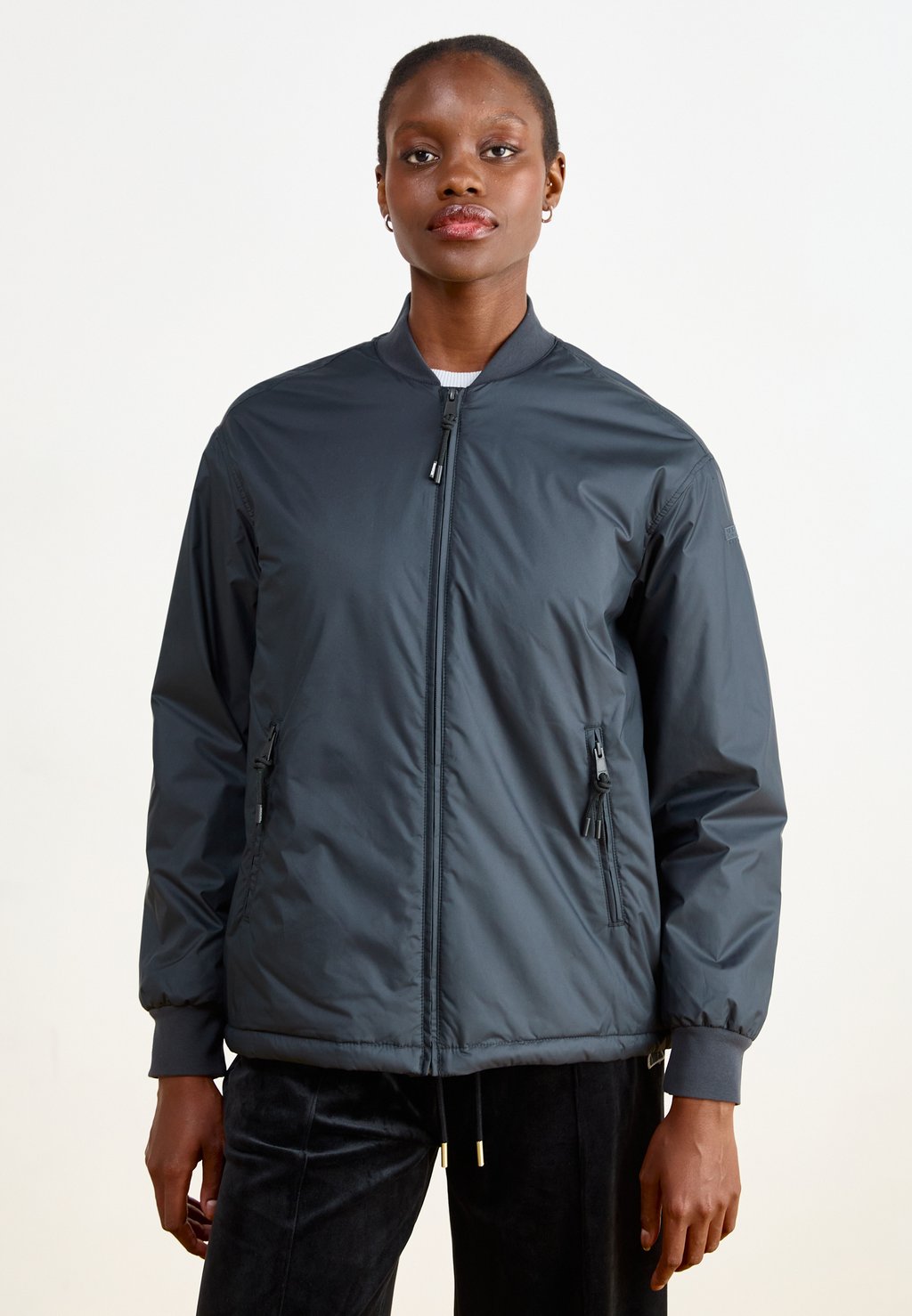 Куртка-бомбер Napapijri, черный
Куртка-бомбер Napapijri, черный