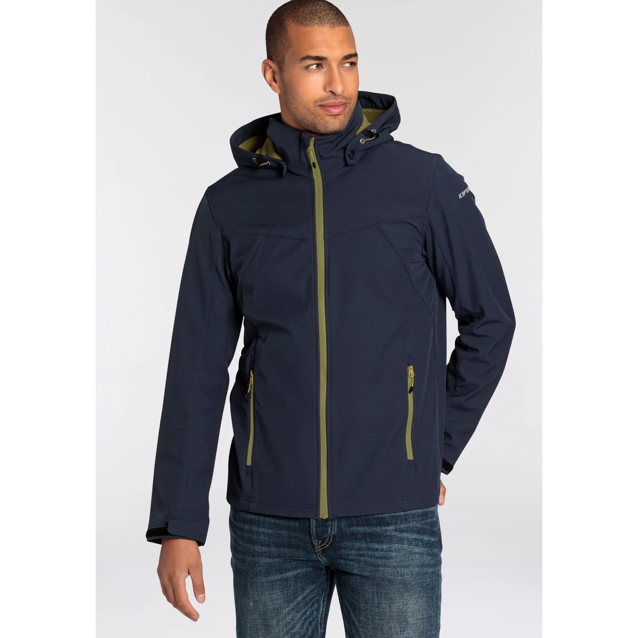 Куртка из софтшелла Icepeak "H SOFTSHELL JACKE BRIMFIELD", с капюшоном и изящной надписью-логотипом, синий
Куртка из софтшелла Icepeak "H SOFTSHELL JACKE BRIMFIELD", с капюшоном и изящной надписью-логотипом, синий