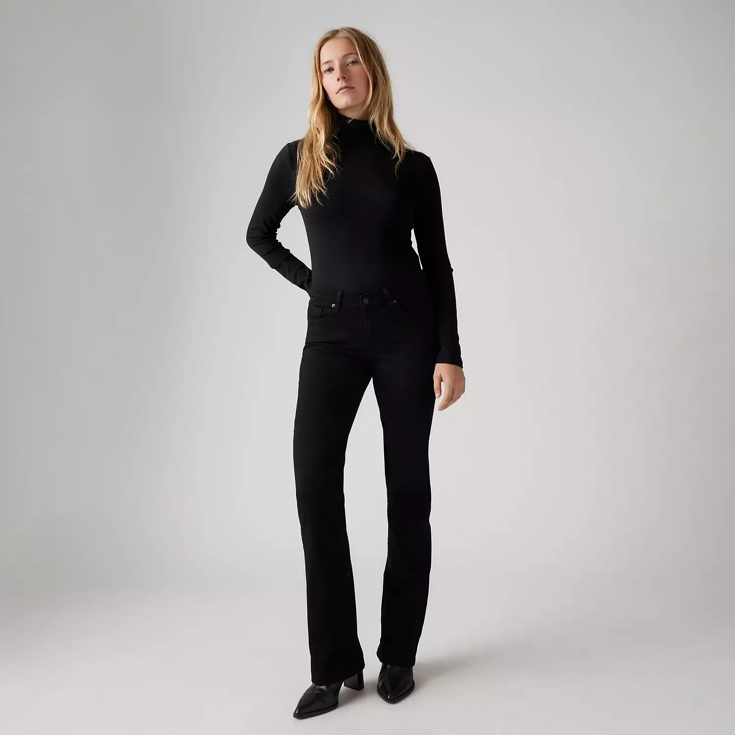 Джинсы женские Levi's, черный
Джинсы женские Levi's, черный