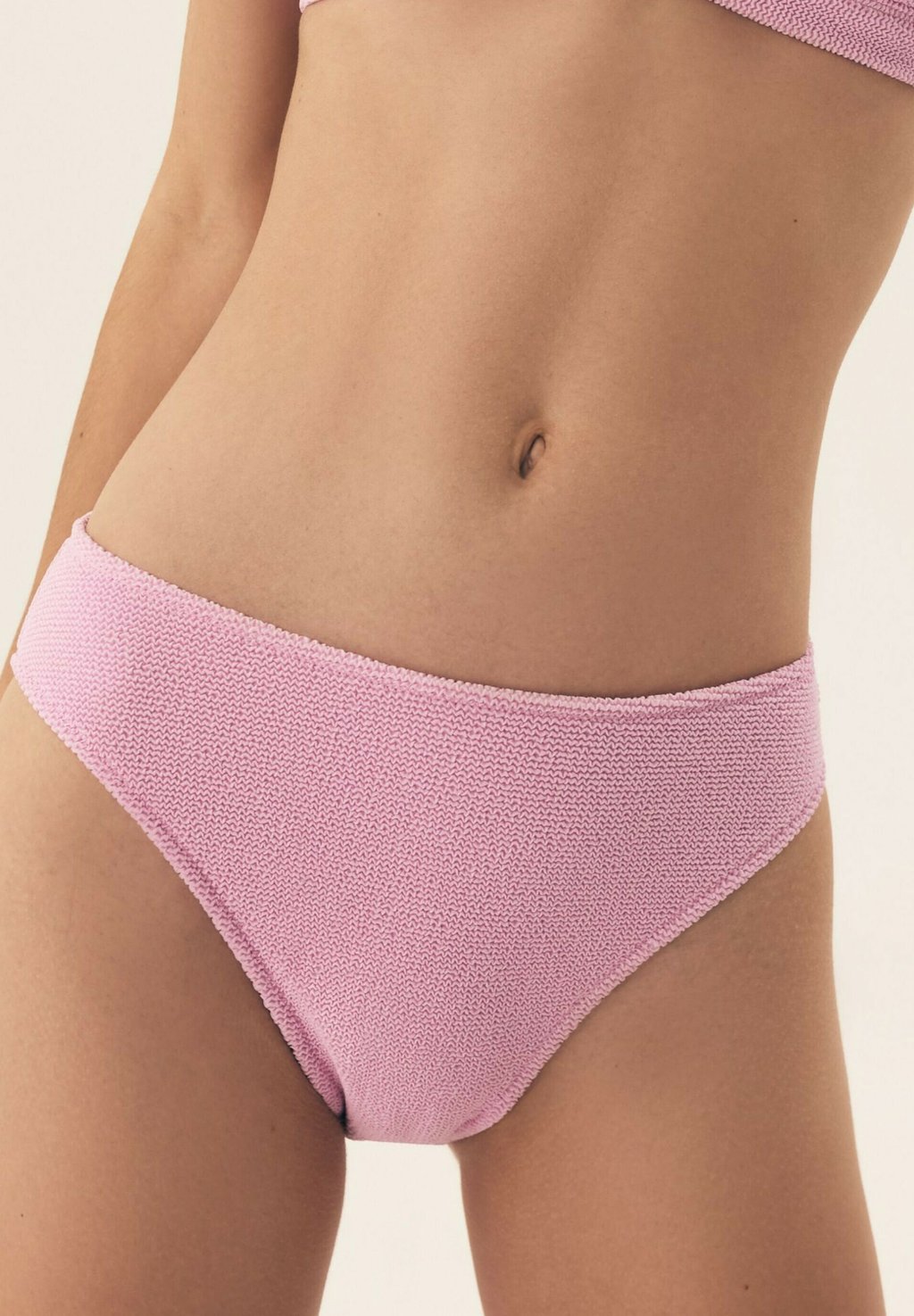 Плавки бикини BLOOVII SUNNYDAY ESOTIQ, светло-розовый 
Плавки бикини BLOOVII SUNNYDAY ESOTIQ, светло-розовый