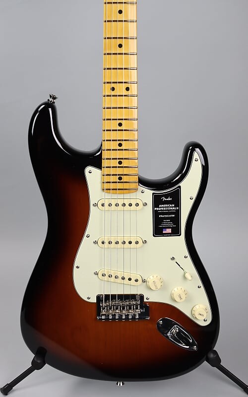 Электрогитара Fender American Professional II Stratocaster MN Anniversary 2-Tone Sunburst
Электрогитара Fender American Professional II Stratocaster MN Anniversary 2-Tone Sunburst