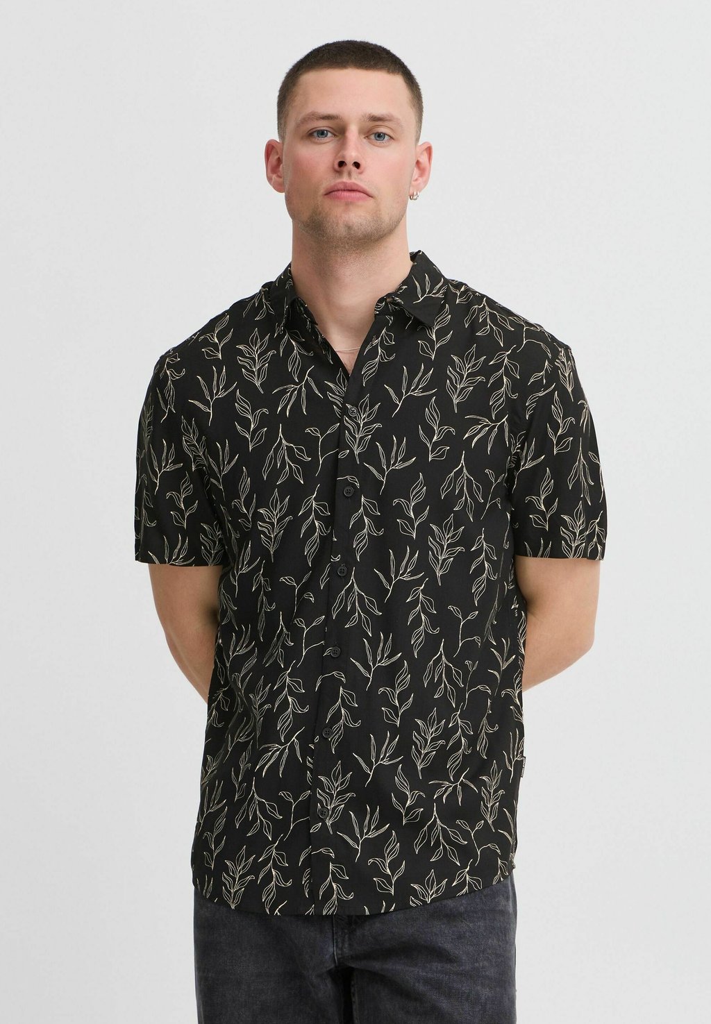 Рубашка HACE Blend, черный 
Рубашка HACE Blend, черный