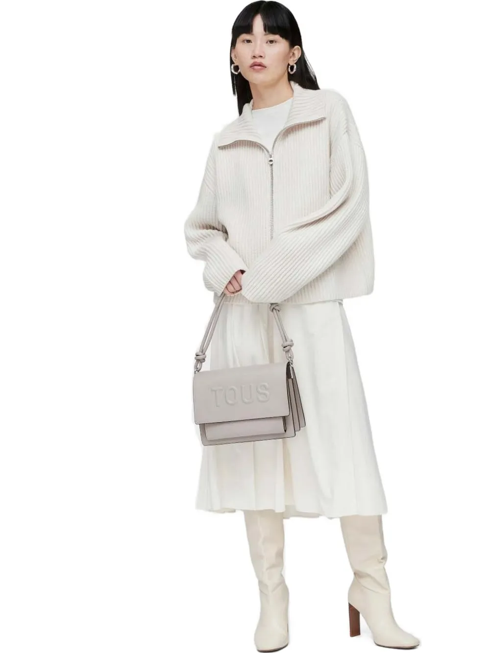 Сумка через плечо с тисненым логотипом TOUS, серый
Сумка через плечо с тисненым логотипом TOUS, серый