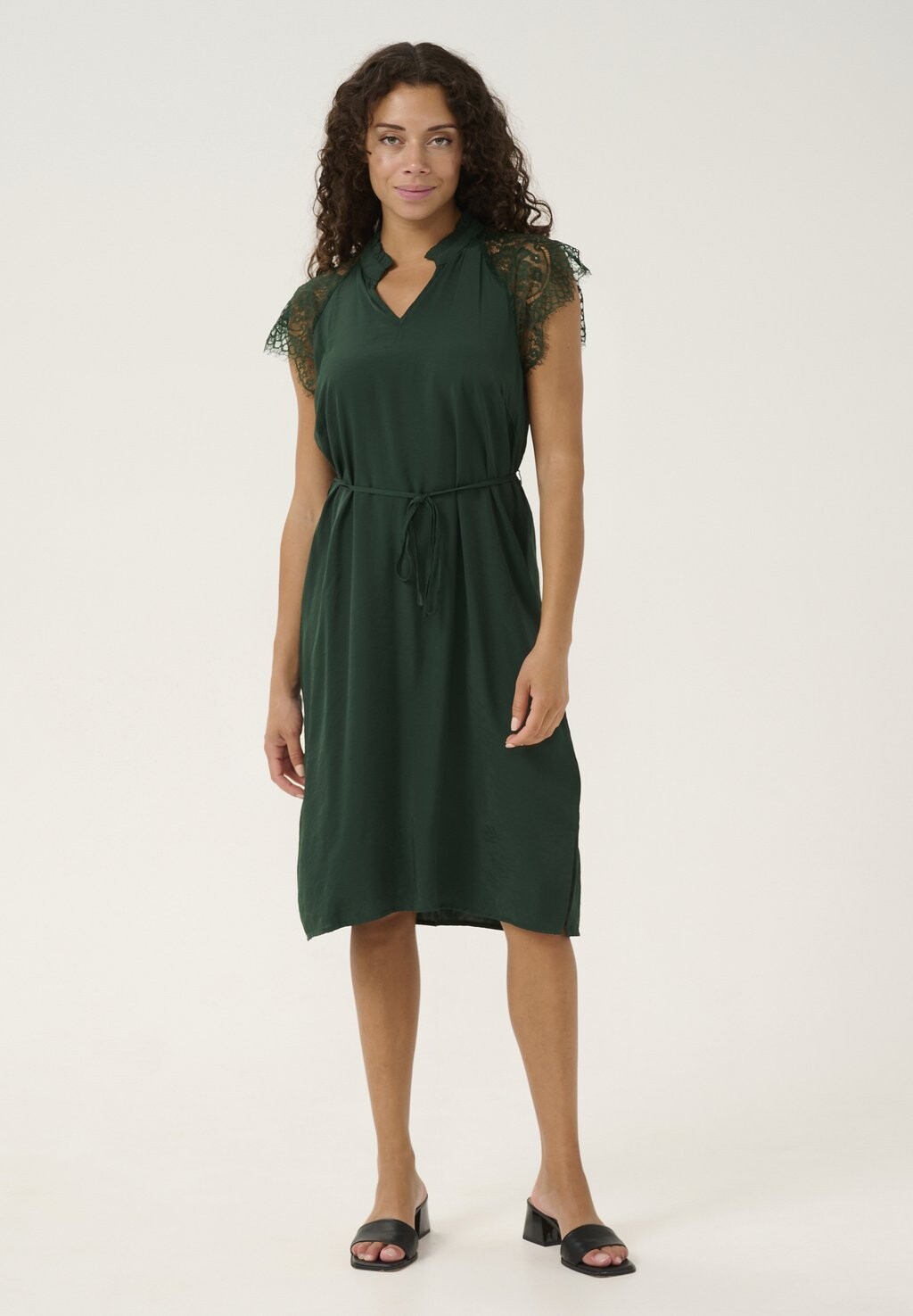Повседневное платье NOLA Cream, темно-зеленый
Повседневное платье NOLA Cream, темно-зеленый