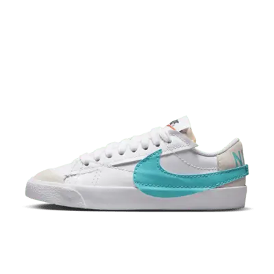 Кроссовки Nike Blazer Low '77 Jumbo, цвет White/Summit White/Team Orange/Dusty Cactus
Кроссовки Nike Blazer Low '77 Jumbo, цвет White/Summit White/Team Orange/Dusty Cactus