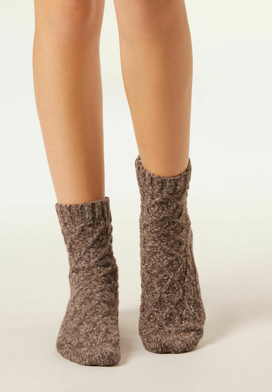Носки Calzedonia BRAIDED PATTERN, Brown/Mottled Brown
Носки Calzedonia BRAIDED PATTERN, Brown/Mottled Brown