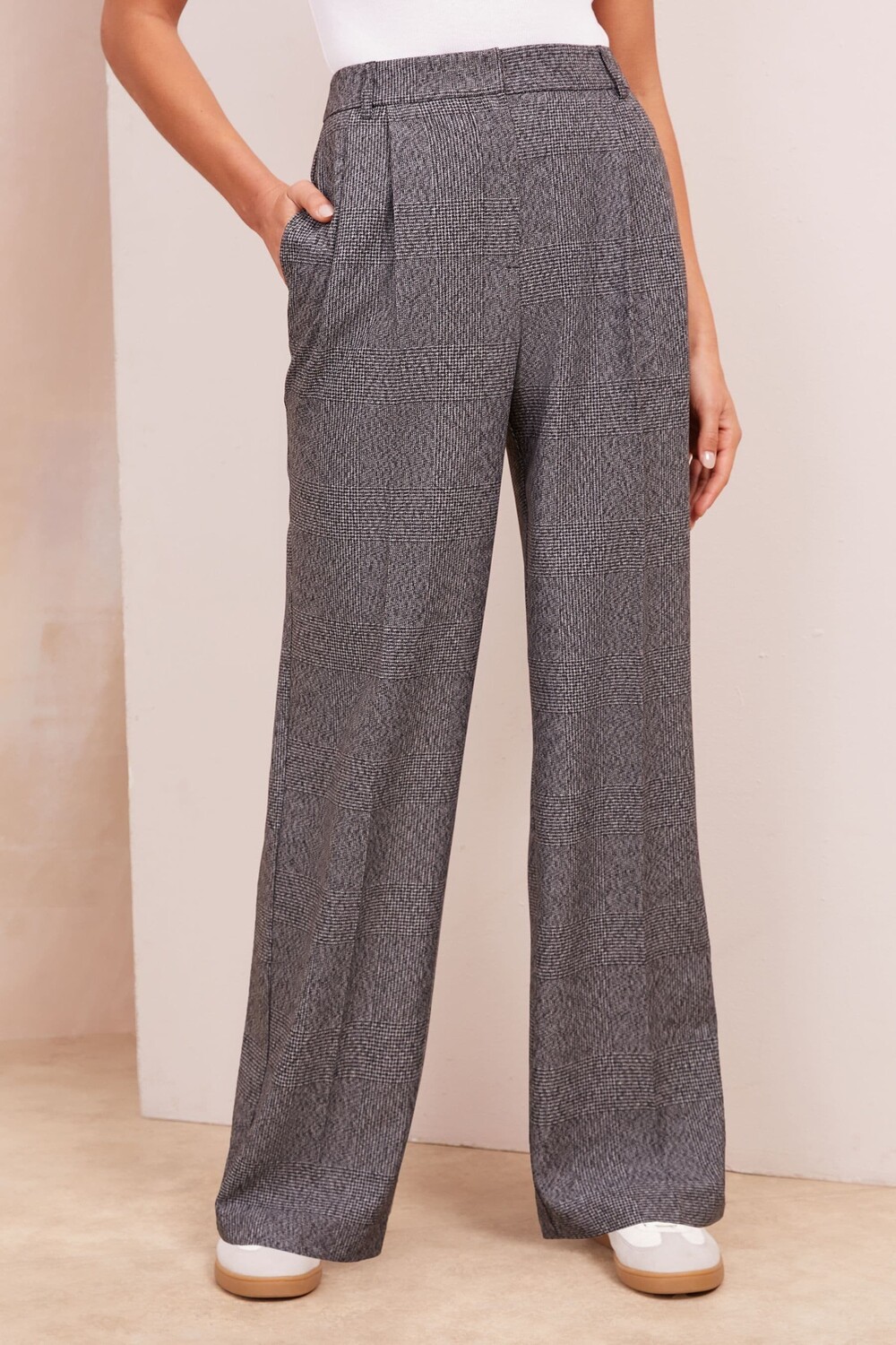 Широкие брюки по фигуре Friends Like These, серый
Широкие брюки по фигуре Friends Like These, серый