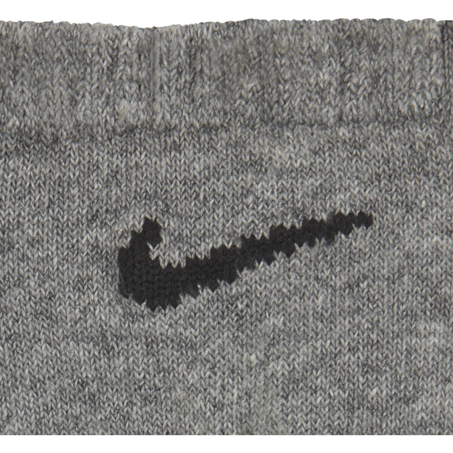 Мужские 6 пар повседневных мягких носков для тренинга для неявок Nike, белый 
Мужские 6 пар повседневных мягких носков для тренинга для неявок Nike, белый