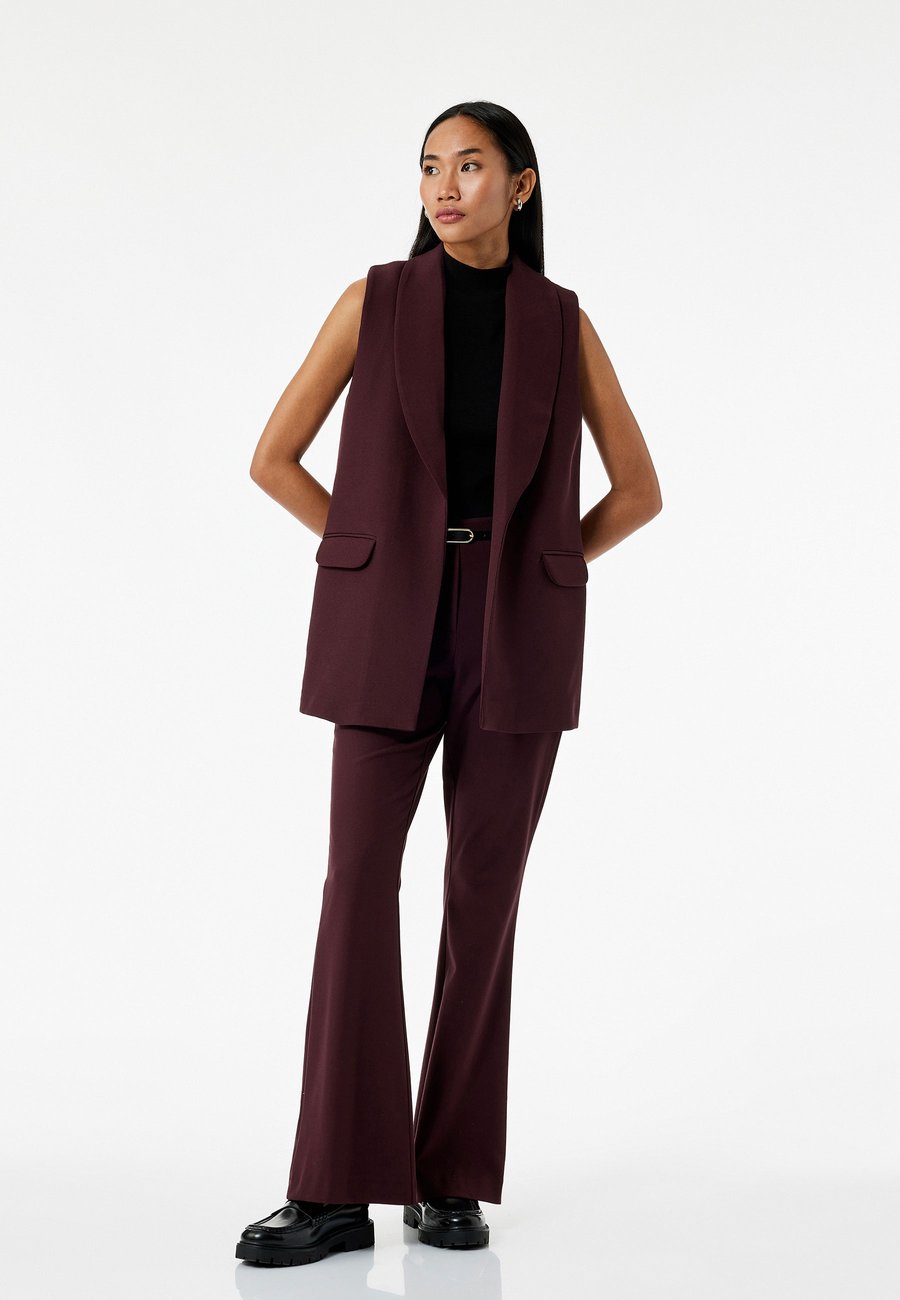 Брюки Koton Trousers, Bordeaux
Брюки Koton Trousers, Bordeaux