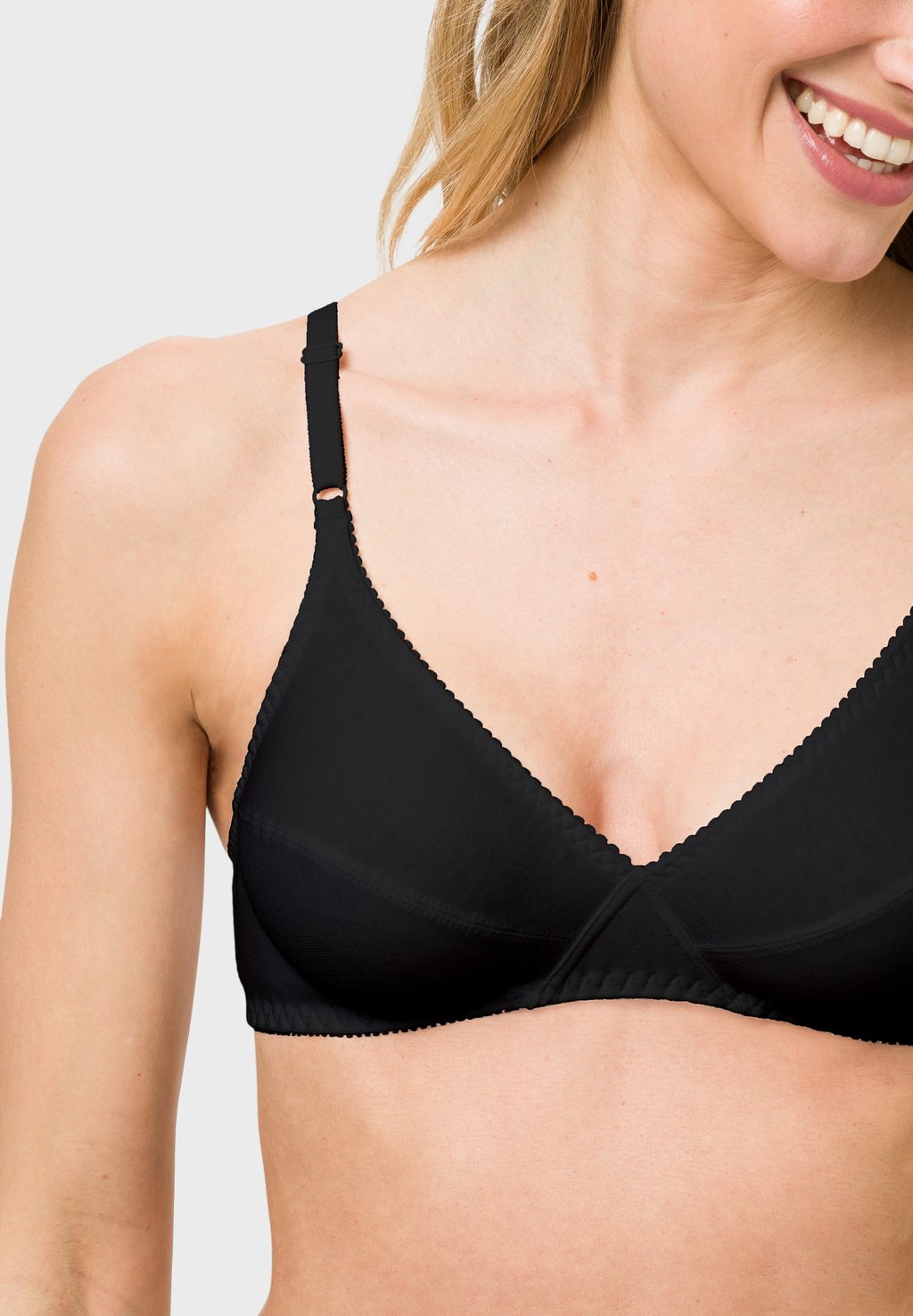 Треугольный бюстгальтер ROCK'N'ROLL BeeDees, черный
Треугольный бюстгальтер ROCK'N'ROLL BeeDees, черный