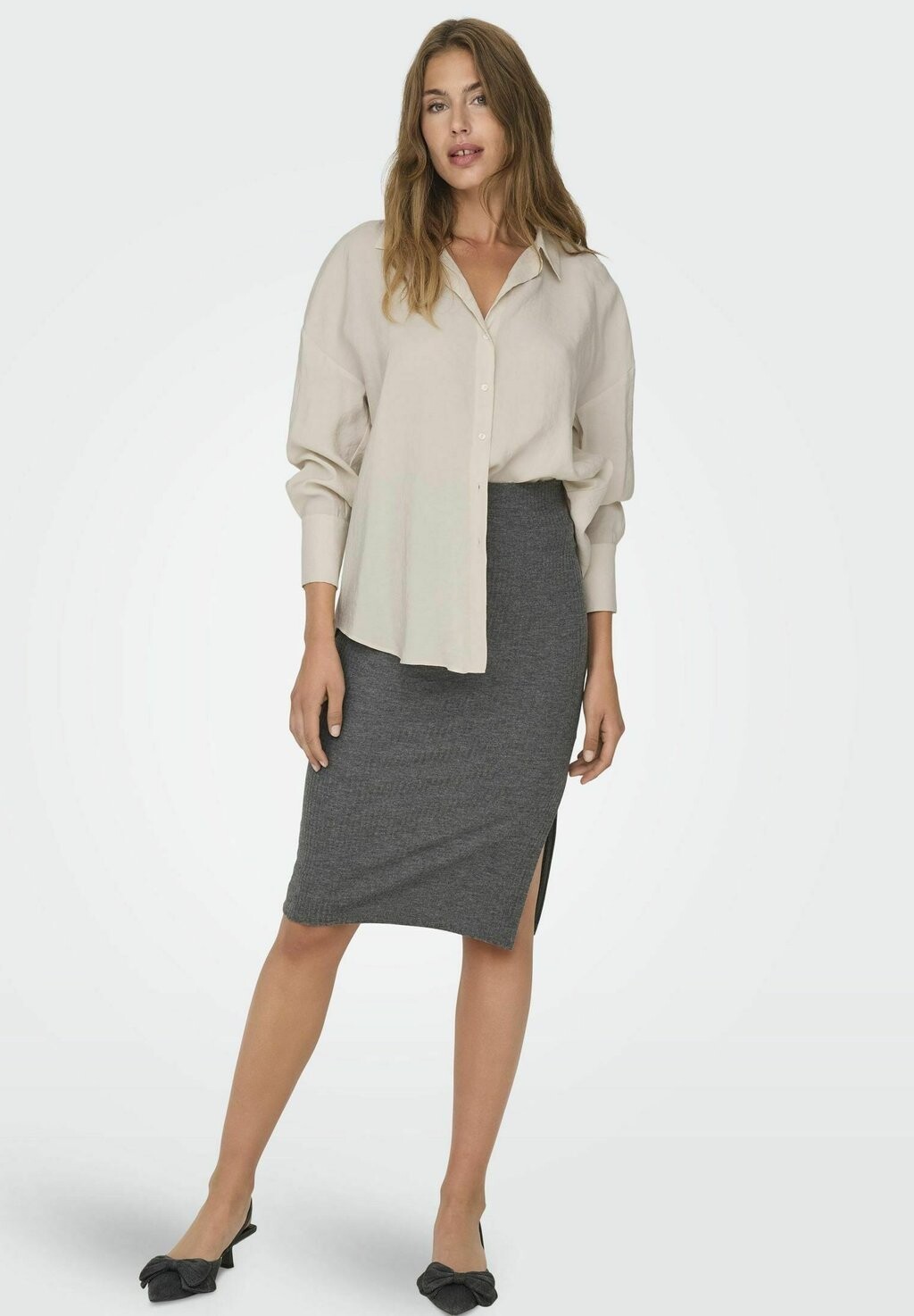 Рубашка-блузка ZAZIMA LOOSE ONLY, бежевый
Рубашка-блузка ZAZIMA LOOSE ONLY, бежевый