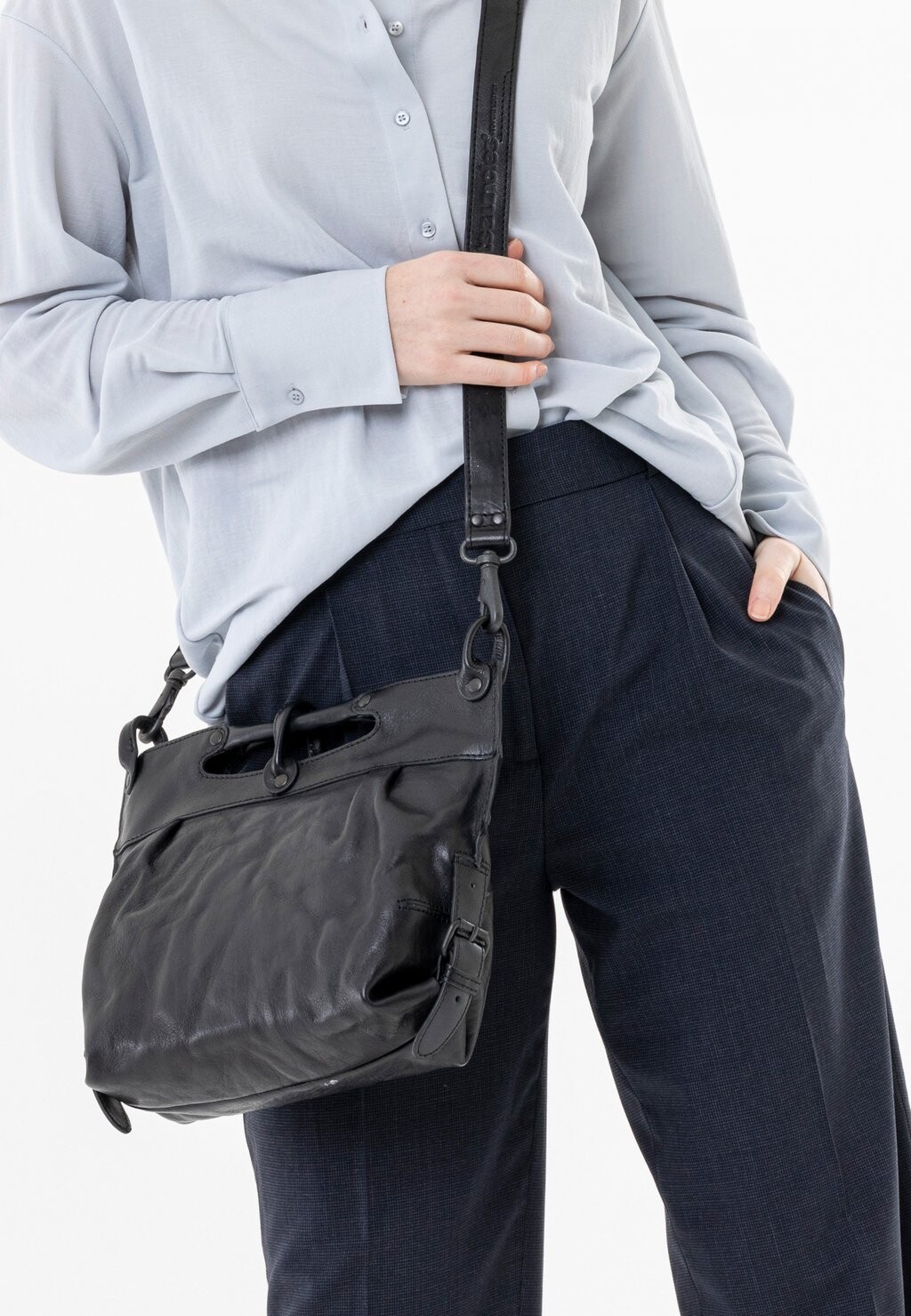 Сумка через плечо MRS STRAWBERRY MUFFIN Aunts & Uncles, черный
Сумка через плечо MRS STRAWBERRY MUFFIN Aunts & Uncles, черный